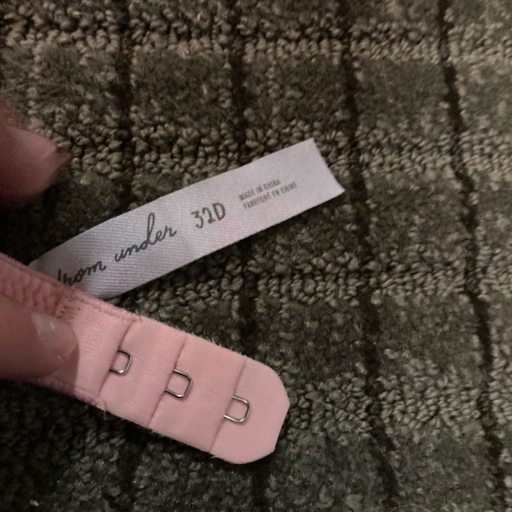 Pink Ruffly bralette - Picture 4 of 4